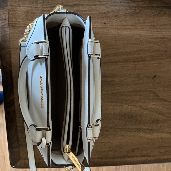 Michael Kors white satchel - Picture 3 of 5